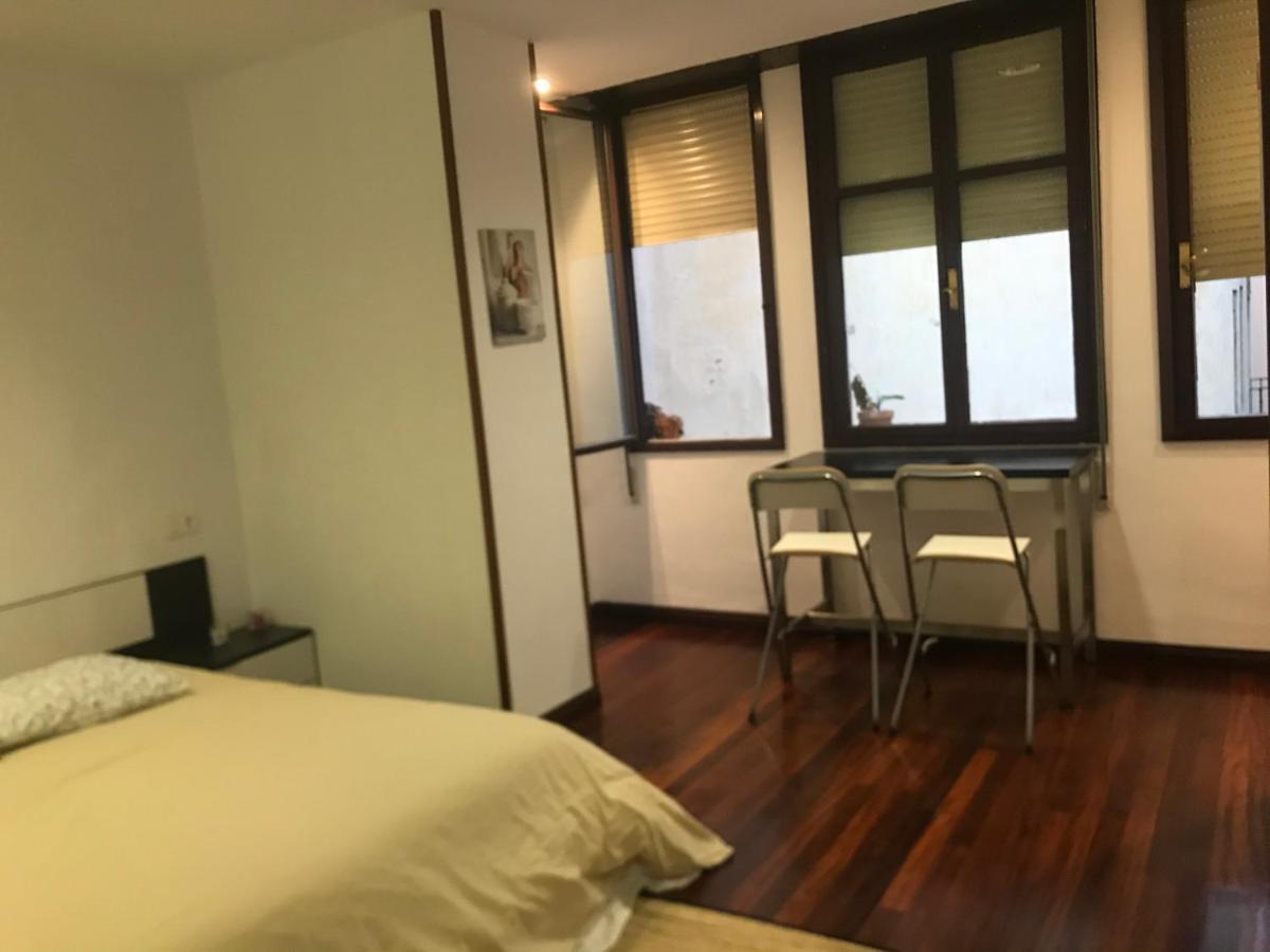 Apartamento En Pleno Centro Catedral 1D Oviedo Bagian luar foto